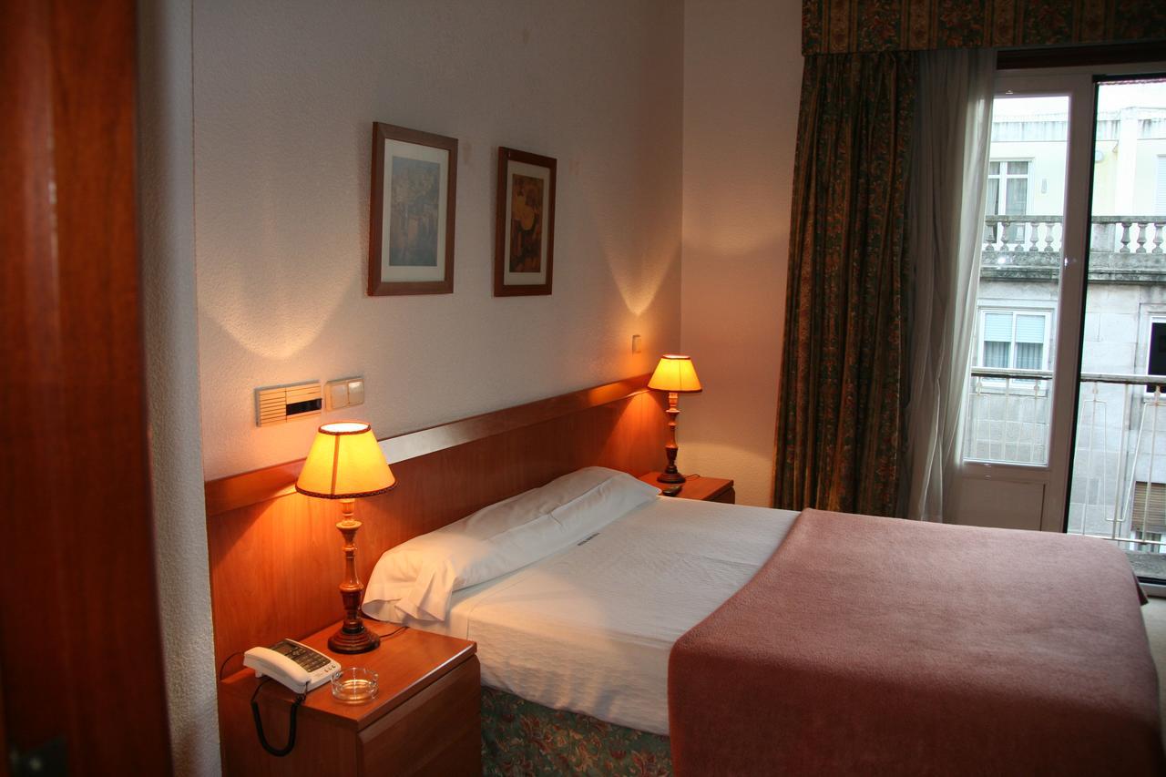 Hostal Gran Via Vigo Kültér fotó