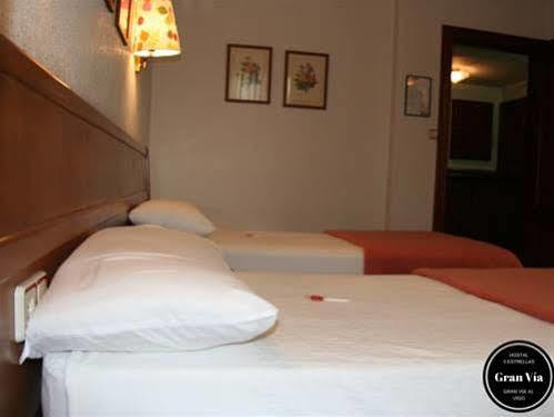 Hostal Gran Via Vigo Kültér fotó