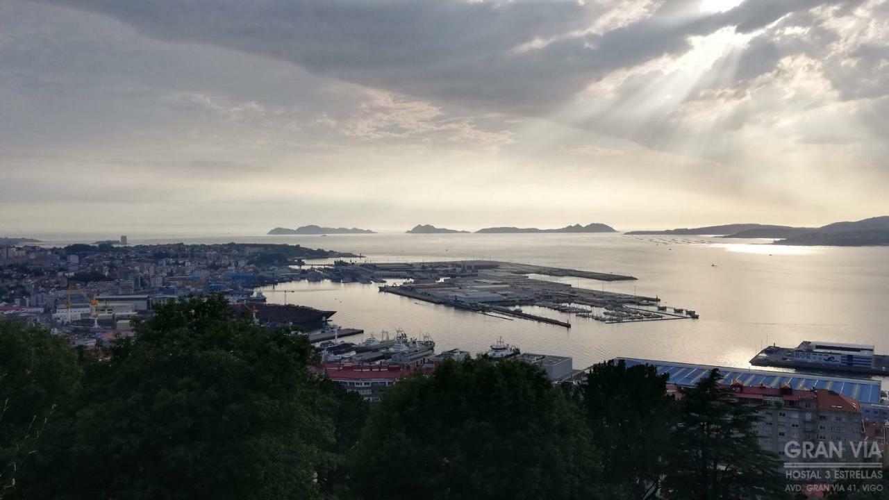 Hostal Gran Via Vigo Kültér fotó